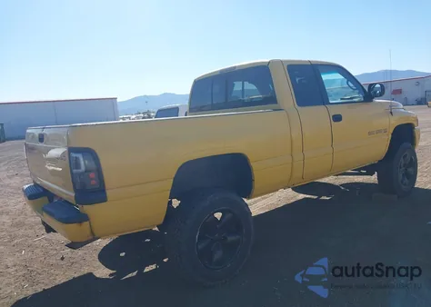 2000 Dodge Ram 1500 St z USA, uszkodzony, nr VIN 1B7HF13Z2YJ123094